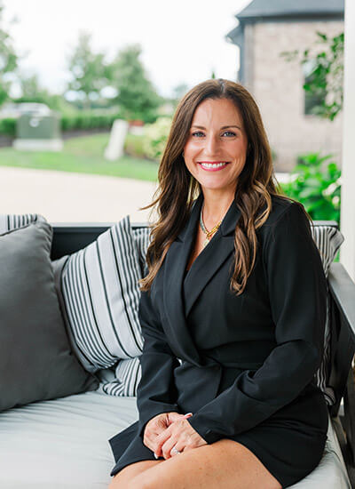 charlotte-baker-real-estate-hero-home Charlotte Baker